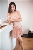 大胸美女小说